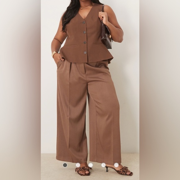 ASOS DESIGN Curve tailored ankle grazer pants with PU belt in mocha Size 16 New - Picture 1 of 16